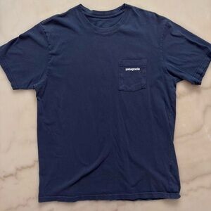 Patagonia P-6 Logo T-Shirt 100% Organic Cotton Pocket Tee